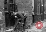 Standbild Soldaten Frankreich, 1918, aus Sekunde 56 historischem Filmmaterial Videoclip 65675050992