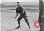 Standbild Soldaten Frankreich, 1918, aus Sekunde 41 historischem Filmmaterial Videoclip 65675050993