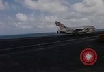 Standbild USS Ranger South China Sea, 1968, aus Sekunde 18 historischem Filmmaterial Videoclip 65675051012