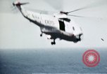 Image USS Ranger sud de la mer de Chine du Sud, 1970, de la seconde 5 séquences d'archives historiques vidéo 65675051022