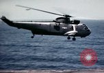 Image USS Ranger sud de la mer de Chine du Sud, 1970, de la seconde 11 séquences d'archives historiques vidéo 65675051022