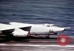 Image USS Ranger sud de la mer de Chine du Sud, 1970, de la seconde 16 séquences d'archives historiques vidéo 65675051022