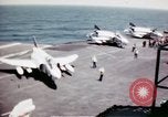 Image USS Ranger sud de la mer de Chine du Sud, 1970, de la seconde 31 séquences d'archives historiques vidéo 65675051022