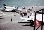 Image USS Ranger sud de la mer de Chine du Sud, 1970, de la seconde 44 séquences d'archives historiques vidéo 65675051022