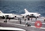 Image USS Ranger sud de la mer de Chine du Sud, 1970, de la seconde 56 séquences d'archives historiques vidéo 65675051022