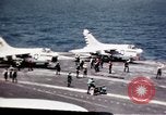 Image USS Ranger sud de la mer de Chine du Sud, 1970, de la seconde 57 séquences d'archives historiques vidéo 65675051022