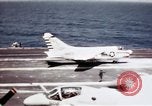 Standbild USS Ranger South China Sea, 1970, aus Sekunde 5 historischem Filmmaterial Videoclip 65675051023