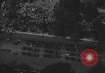 Standbild amerikanische Soldaten Parade in Paris nach Ersten Weltkrieg  Paris Frankreich, 1919, aus Sekunde 8 historischem Filmmaterial Videoclip 65675051031