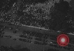 Standbild amerikanische Soldaten Parade in Paris nach Ersten Weltkrieg  Paris Frankreich, 1919, aus Sekunde 13 historischem Filmmaterial Videoclip 65675051031