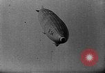 Standbild Air Power verdunkelnd Ozeanriesen für schnelle Reisen Atlantik, 1925, aus Sekunde 56 historischem Filmmaterial Videoclip 65675051055