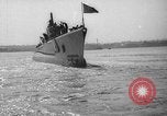 Standbild Einleitung der SS Seawolf SS-197 Kittery Maine USA, 1939, aus Sekunde 5 historischem Filmmaterial Videoclip 65675051085