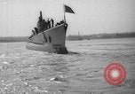 Standbild Einleitung der SS Seawolf SS-197 Kittery Maine USA, 1939, aus Sekunde 6 historischem Filmmaterial Videoclip 65675051085