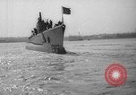Standbild Einleitung der SS Seawolf SS-197 Kittery Maine USA, 1939, aus Sekunde 7 historischem Filmmaterial Videoclip 65675051085