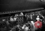 Standbild Einleitung der SS Seawolf SS-197 Kittery Maine USA, 1939, aus Sekunde 14 historischem Filmmaterial Videoclip 65675051085