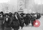 Standbild Pazifistische Frauen Abrüstung Parade Washington DC USA, 1921, aus Sekunde 7 historischem Filmmaterial Videoclip 65675051089