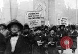 Standbild Pazifistische Frauen Abrüstung Parade Washington DC USA, 1921, aus Sekunde 9 historischem Filmmaterial Videoclip 65675051089