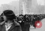 Standbild Pazifistische Frauen Abrüstung Parade Washington DC USA, 1921, aus Sekunde 13 historischem Filmmaterial Videoclip 65675051089