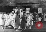 Standbild Anti-kriegs-Demonstranten Unterstützung der Abrüstung United States USA, 1921, aus Sekunde 1 historischem Filmmaterial Videoclip 65675051090