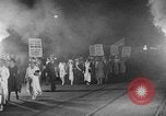 Standbild Anti-kriegs-Demonstranten Unterstützung der Abrüstung United States USA, 1921, aus Sekunde 10 historischem Filmmaterial Videoclip 65675051090