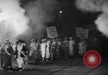 Standbild Anti-kriegs-Demonstranten Unterstützung der Abrüstung United States USA, 1921, aus Sekunde 15 historischem Filmmaterial Videoclip 65675051090