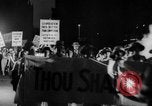 Standbild Anti-kriegs-Demonstranten Unterstützung der Abrüstung United States USA, 1921, aus Sekunde 25 historischem Filmmaterial Videoclip 65675051090