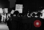Standbild Anti-kriegs-Demonstranten Unterstützung der Abrüstung United States USA, 1921, aus Sekunde 26 historischem Filmmaterial Videoclip 65675051090