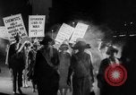 Standbild Anti-kriegs-Demonstranten Unterstützung der Abrüstung United States USA, 1921, aus Sekunde 29 historischem Filmmaterial Videoclip 65675051090