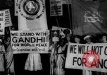 Standbild Anti-kriegs-Demonstranten Unterstützung der Abrüstung United States USA, 1921, aus Sekunde 35 historischem Filmmaterial Videoclip 65675051090