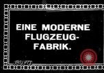 Image avions étant construits en allemand Albatros factory Berlin Allemagne, 1917, de la seconde 14 séquences d'archives historiques vidéo 65675051130