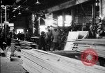 Image avions étant construits en allemand Albatros factory Berlin Allemagne, 1917, de la seconde 61 séquences d'archives historiques vidéo 65675051130