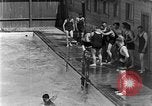 Image nageurs San Antonio Texas USA, 1928, de la seconde 19 séquences d'archives historiques vidéo 65675051159