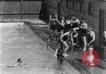 Image nageurs San Antonio Texas USA, 1928, de la seconde 30 séquences d'archives historiques vidéo 65675051159