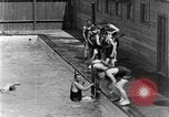Image nageurs San Antonio Texas USA, 1928, de la seconde 33 séquences d'archives historiques vidéo 65675051159