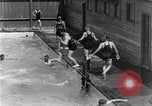 Image nageurs San Antonio Texas USA, 1928, de la seconde 42 séquences d'archives historiques vidéo 65675051159