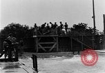 Image nageurs San Antonio Texas USA, 1928, de la seconde 59 séquences d'archives historiques vidéo 65675051159