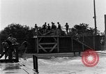 Image nageurs San Antonio Texas USA, 1928, de la seconde 60 séquences d'archives historiques vidéo 65675051159