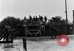 Image nageurs San Antonio Texas USA, 1928, de la seconde 62 séquences d'archives historiques vidéo 65675051159