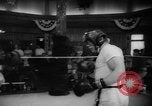 Standbild Johansson und Patterson Zug für den Boxsport rematch United States USA, 1960, aus Sekunde 23 historischem Filmmaterial Videoclip 65675051184