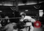 Standbild Johansson und Patterson Zug für den Boxsport rematch United States USA, 1960, aus Sekunde 32 historischem Filmmaterial Videoclip 65675051184