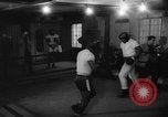 Standbild Johansson und Patterson Zug für den Boxsport rematch United States USA, 1960, aus Sekunde 41 historischem Filmmaterial Videoclip 65675051184