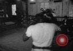 Standbild Johansson und Patterson Zug für den Boxsport rematch United States USA, 1960, aus Sekunde 54 historischem Filmmaterial Videoclip 65675051184