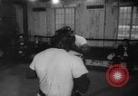 Standbild Johansson und Patterson Zug für den Boxsport rematch United States USA, 1960, aus Sekunde 60 historischem Filmmaterial Videoclip 65675051184