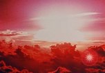 Standbild Nuclear Test Explosion Pazifik, 1969, aus Sekunde 33 historischem Filmmaterial Videoclip 65675051248