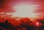 Standbild Nuclear Test Explosion Pazifik, 1969, aus Sekunde 35 historischem Filmmaterial Videoclip 65675051248