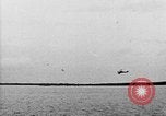 Image premier décollage et atterrissage d'abord sur l'USS Langley (CV-1) Virginia United States USA, 1922, de la seconde 26 séquences d'archives historiques vidéo 65675051264