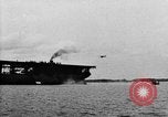 Image premier décollage et atterrissage d'abord sur l'USS Langley (CV-1) Virginia United States USA, 1922, de la seconde 32 séquences d'archives historiques vidéo 65675051264