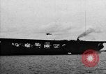 Image premier décollage et atterrissage d'abord sur l'USS Langley (CV-1) Virginia United States USA, 1922, de la seconde 35 séquences d'archives historiques vidéo 65675051264