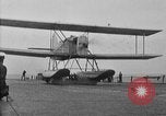 Standbild Douglas DT Wasserflugzeug San Diego California USA, 1924, aus Sekunde 19 historischem Filmmaterial Videoclip 65675051267