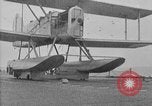 Standbild Douglas DT Wasserflugzeug San Diego California USA, 1924, aus Sekunde 22 historischem Filmmaterial Videoclip 65675051267