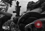 Standbild USA 127 Field Artillery Regiment Saint Lo Frankreich, 1944, aus Sekunde 14 historischem Filmmaterial Videoclip 65675051310